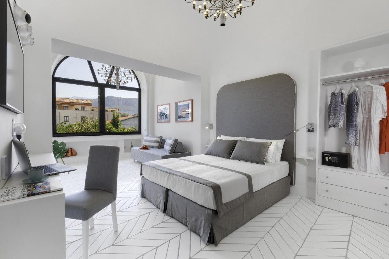 Estate4Home - Iommella Luxury Rooms 상트아그넬로 외부 사진