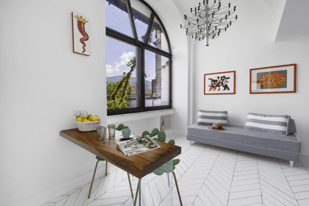 Estate4Home - Iommella Luxury Rooms 상트아그넬로 외부 사진