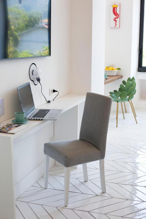 Estate4Home - Iommella Luxury Rooms 상트아그넬로 외부 사진