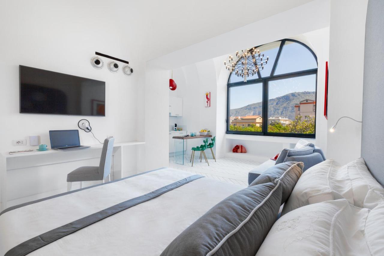 Estate4Home - Iommella Luxury Rooms 상트아그넬로 외부 사진